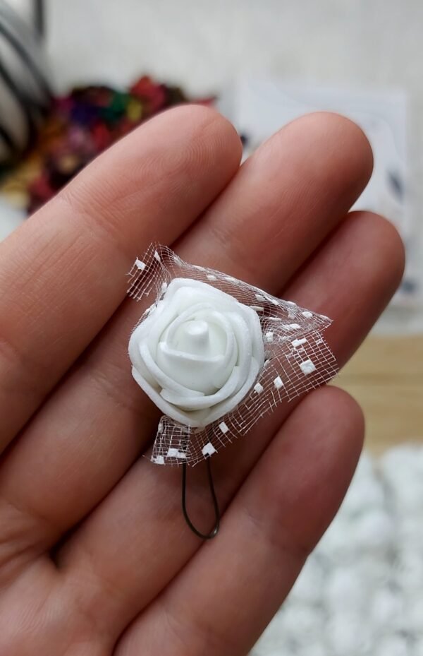 ورد فوم بتول / ابيض