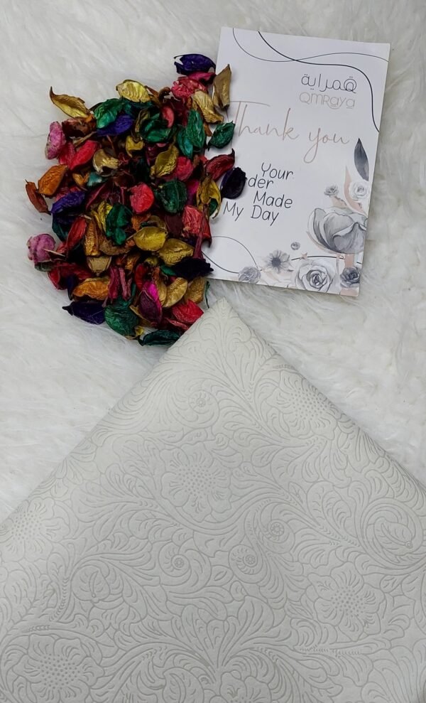 قماش جوخ - اوف وايت / منقوش