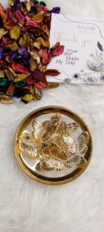 ⁦دهبيات - فراشات - دهبي - كبيره⁩ - الصورة ⁦2⁩