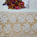 دانتيل فرنسي - وردتين - ابيض