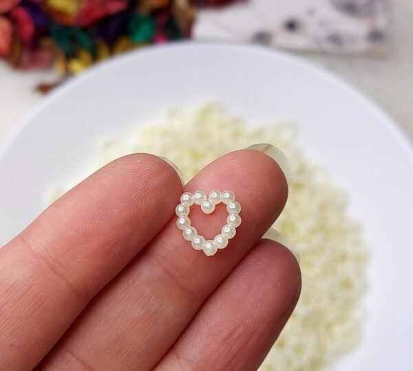 اكليريك / قلب مفرغ