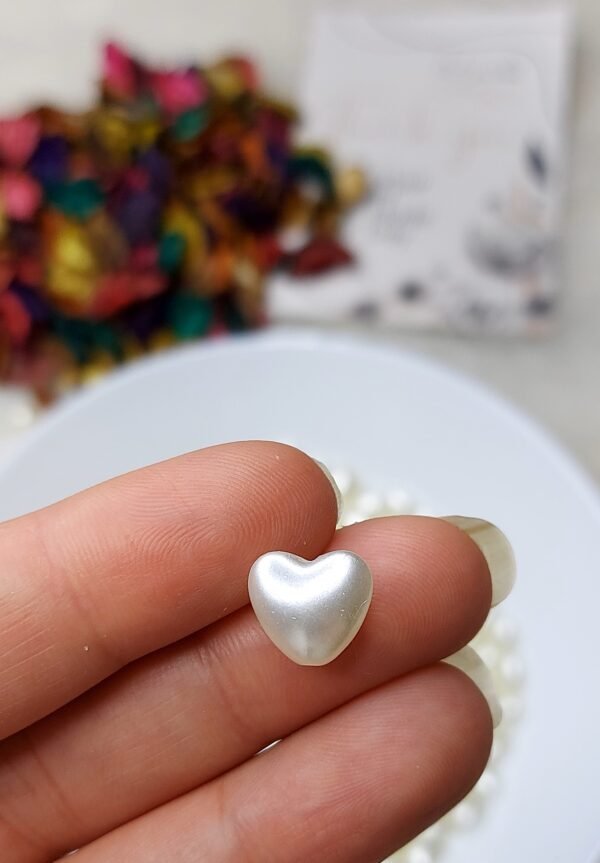 اكليريك - قلب كامل / اوف وايت