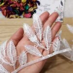 جوبير ورق الشجر الطاير