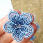 وردة تول مطرز - ازرق