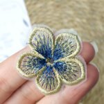 وردة تول مطرز - دهبي * ازرق