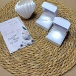 علب الخواتم – ابيض / مضيئه - اكليريك مط