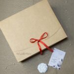 التغليف - كارتونة بشريطه ستان