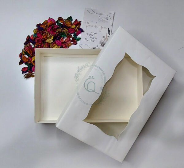 التغليف - علبة ابيض شباك