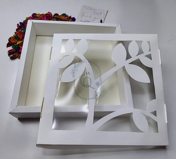 التغليف - علبة ابيض ارابيسك / غطاء وقاعده