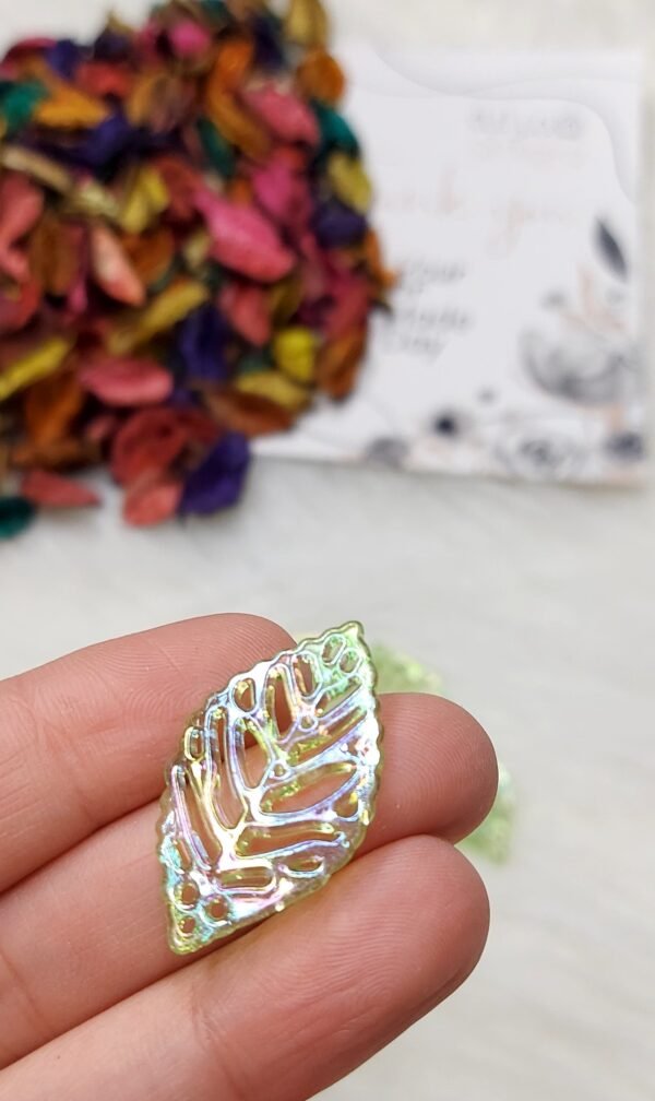 اكليريك ملون - ورق الشجر - جنجاه اخضر