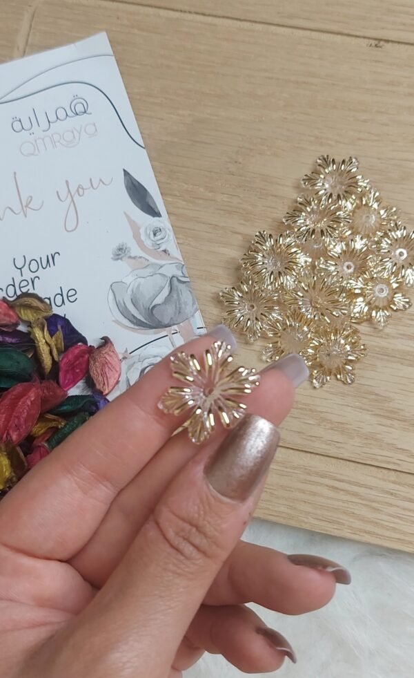 دهبيات - ورد سداسي صغير / مدهب