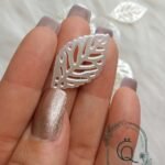 اكليريك - ورق شجر