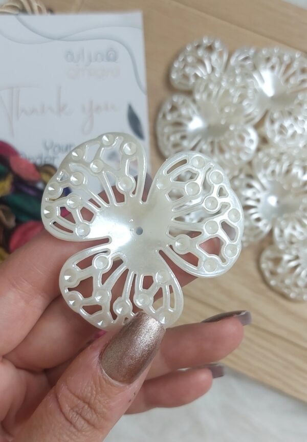 ورد اكليريك - ورد ثلاثي مفرغ