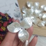 ورد اكليريك - ورد ثلاثي