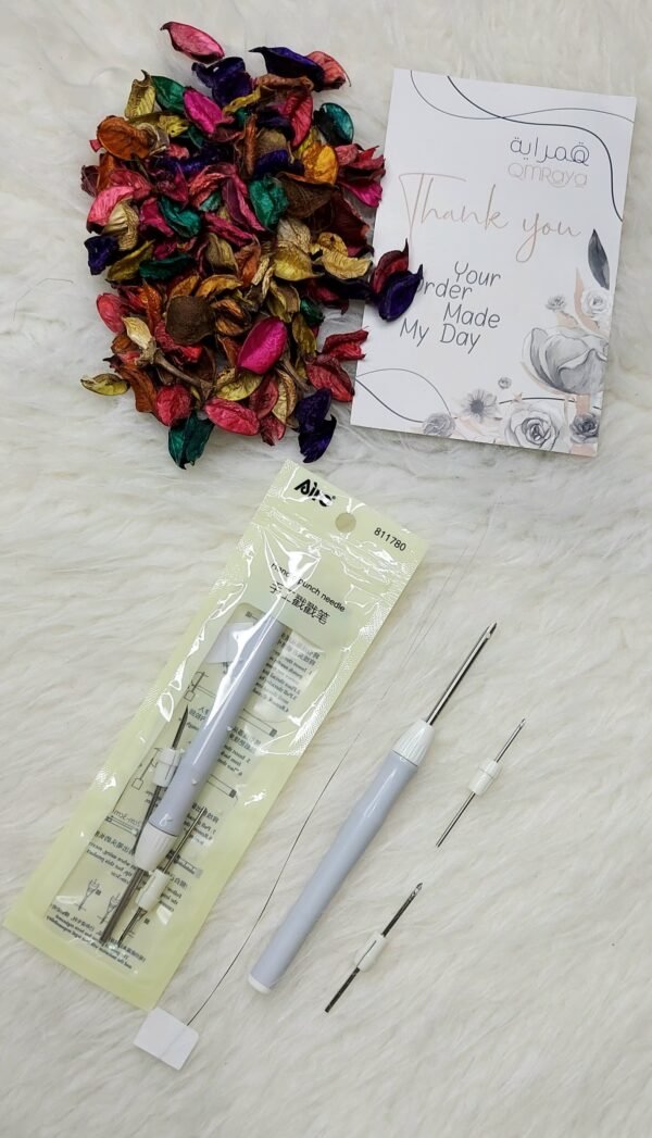 أبرة النقاش (Airo) بلاستيك (ازرق او بمبي)