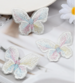 فراشات دانتيل مطرزة