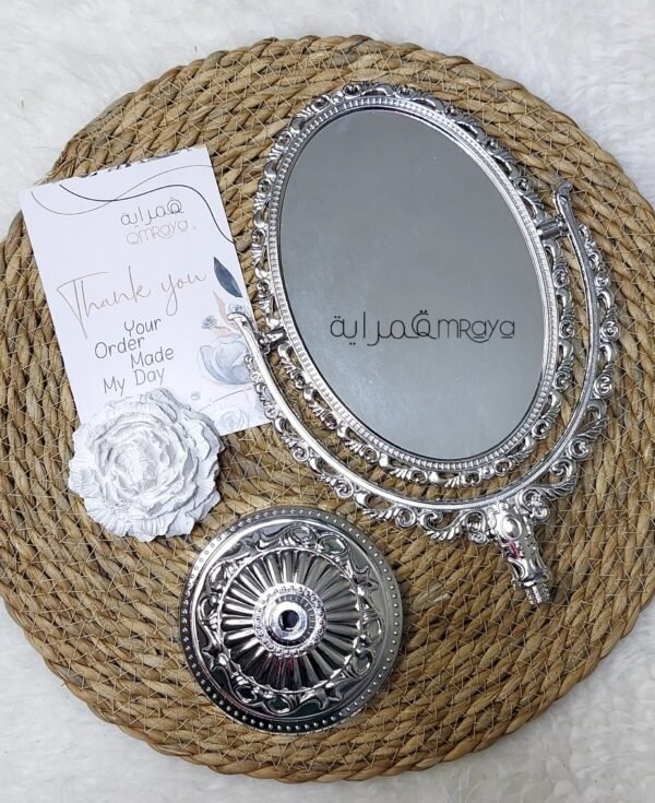 مرايا سيلفر / فضي